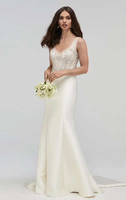 Isabeau - 19708 Elegant Women's Formal 