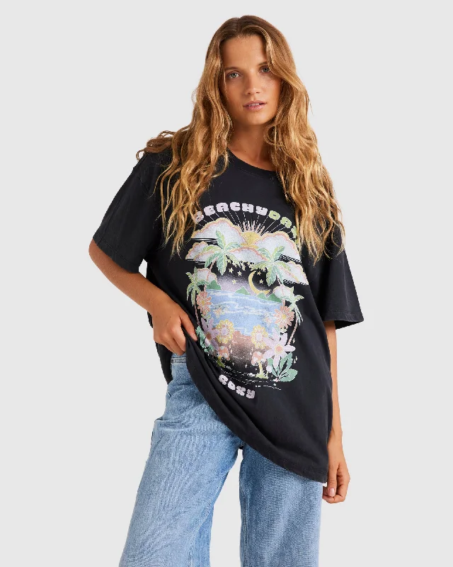 Womens Beachy Days T-Shirt Sophisticated Women's Tailored
