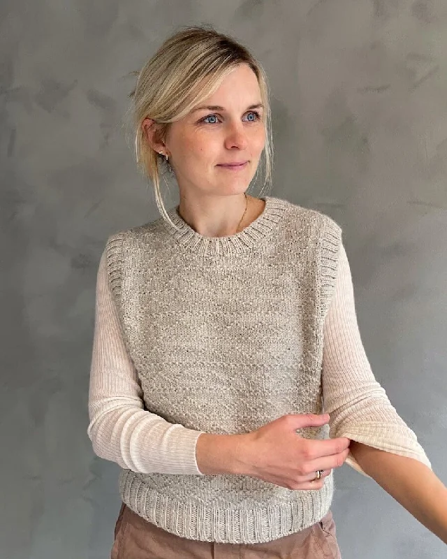 Sille Slipover by Petiteknit, No 2 knitting kit Street