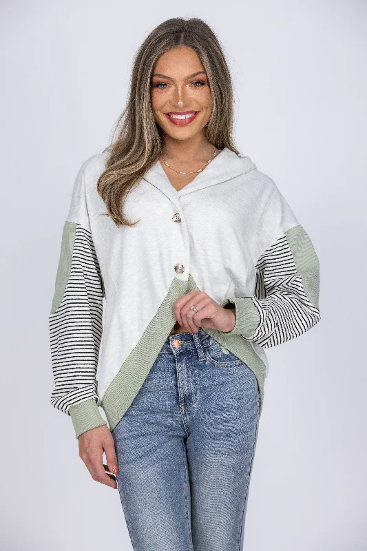 At Your Fingertips Women's Color Block Cardigan