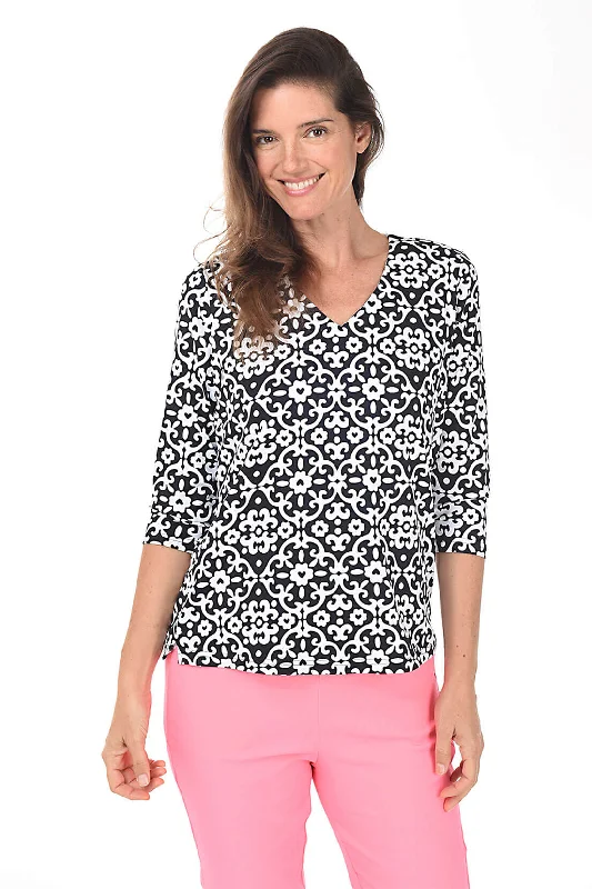 Heart Damask Classic UPF50+ V-Neck Top purpose