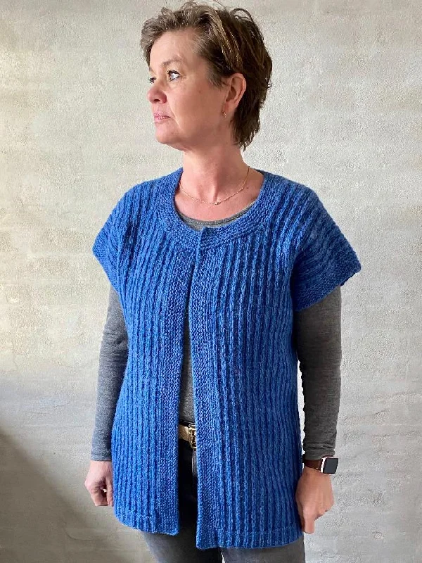 Links vest by Hanne Falkenberg, No. 20 knitting pattern Edgy Women's Punk