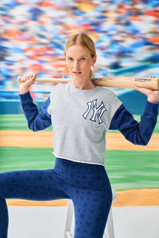Yankees Colorblock Raw Hem Gems Cropped Crew in Navy performance