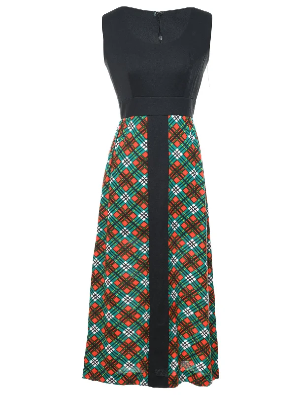 1970s Black, Green & Red Checked Maxi Dress - S Adventure