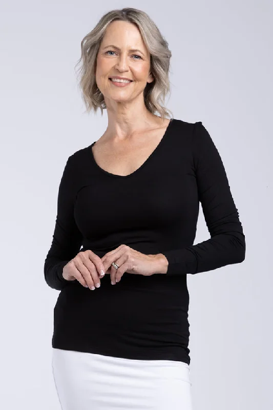 Long Sleeve V Neck - Black Traditional Women's Wool
