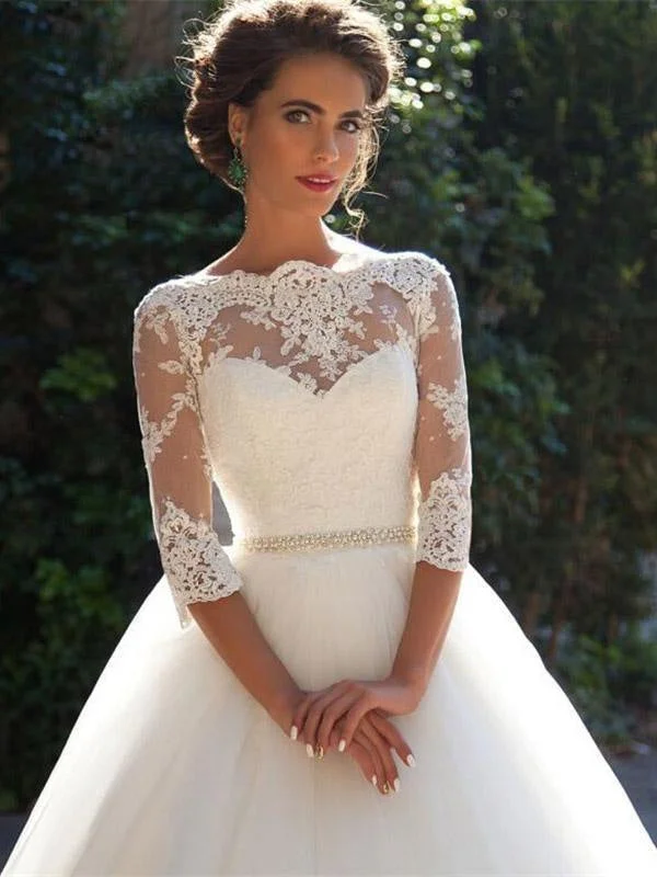 Gorgeous Half Sleeves Covered Button Ball Gown Wedding dresses garde