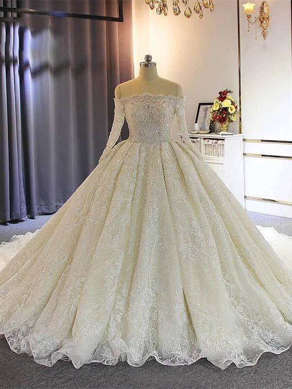 Exquisite Bateau Long Sleeves Lace-Up Ball Gown Wedding Dresses with Train Vacation