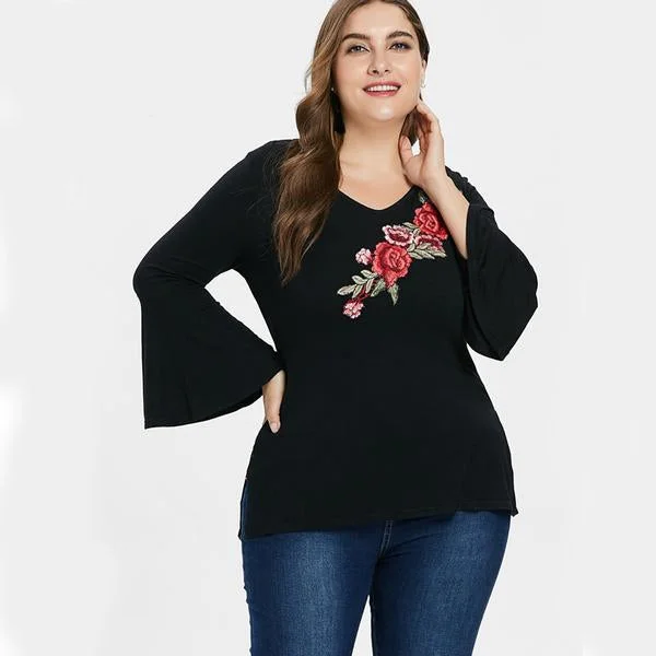 ANALUKE Flare Sleeve Floral Applique Long Sleeve T-Shirt Sleek Women's 