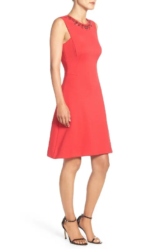 Maggy London - G2499M Embellished Neck Sleeveless Dress Cozy Women's Winter
