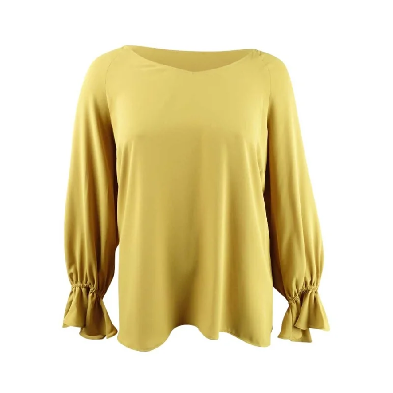 Bar III Women’s Pleated Bell-Sleeve Top Sporty Women's Athleisure 